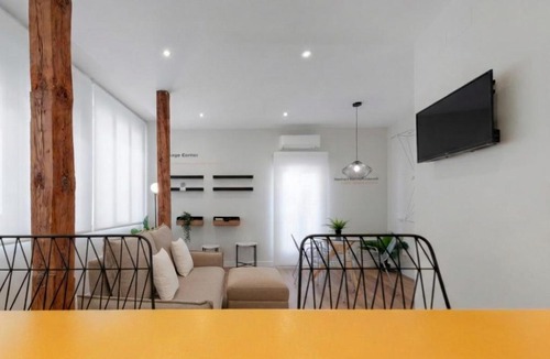 Centro Apartment | Refurbished and bright-Pool-1Bed 1Bath-Chueca