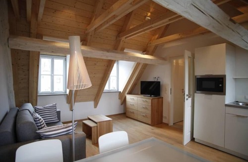 Bamberg Apartment | refurbished single monument built in 1898