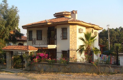 Akyaka Villa | Refurbished Spacious 6 bedroom detached villa with private pool