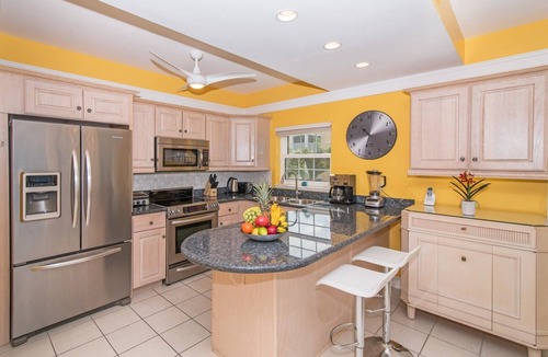 Seven Mile Beach Condo | Regal Beach Club #624