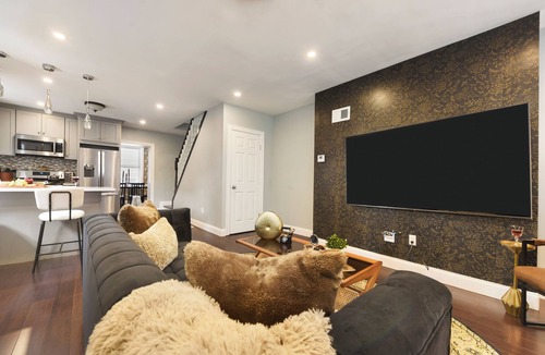 Lawrenceville House | *Regal Bricks* Cold Plunge | Fire Pit | Game Room | Private Backyard