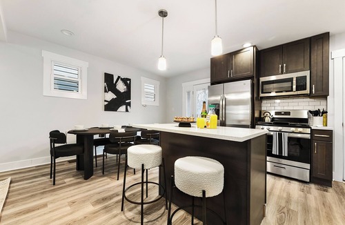 Mount Washington House | >Regal Bricks< - Fire Pit - Elevated Deck - Pool Table - King Bed
