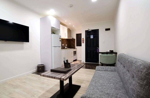 St. Heliers Hotel | Regal Residency
