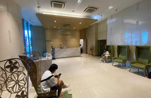 Chow Kit Hostel | Regalia Hostel Free Infinity Skypool Free