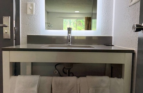 Talbot's Corner Hotel | Regency Inn And Suites Nashville