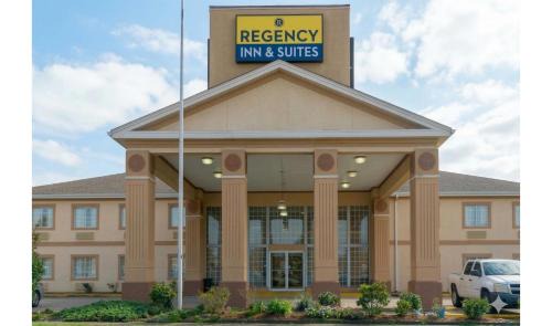 North Shore Hotel | Regency Inn & Suites Houston East I 10
