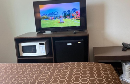 Milton Hotel | Regency Inn & Suites