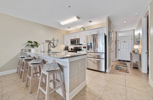 Orange Beach East Condo | Regency Isle 1002 | Indoor/Outdoor Pools + Hot Tub & Fitness