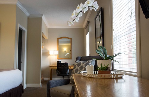 Revelstoke Hotel | Regent Hotel