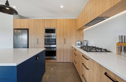 Martinborough House | Regent Sanctuary - Martinborough Holiday Home