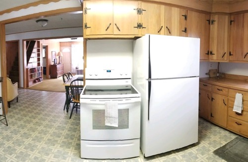 St Germain House | Reggie's Northwoods Retreat