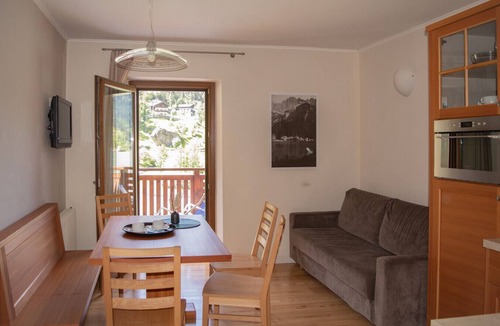 Masare Apartment | Regina 10