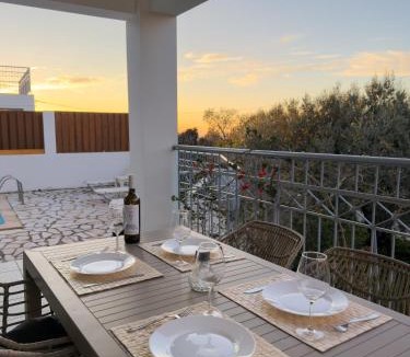 Antipata Villa | Regina Villa