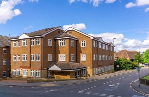 Reigate Apartment | Reigate Park View Apartment A