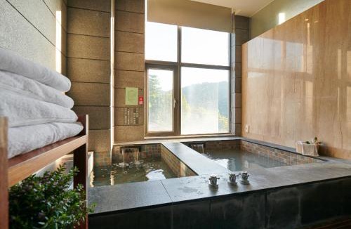 Baihe Hotel | Reikei Hot Spring Resort