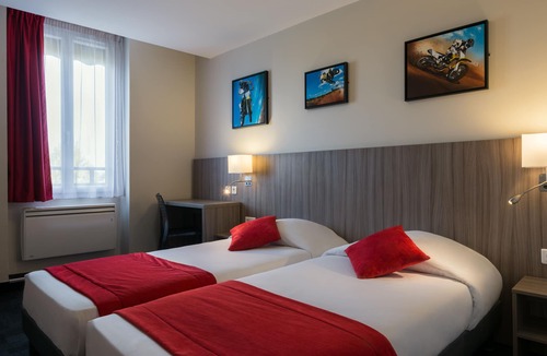 Riquet Stalingrad Hotel | Reims Hotel