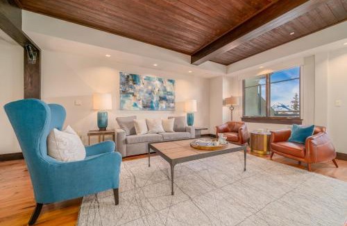 Mountain Village Apartment | Relais & Chateaux Lumiere by Dunton