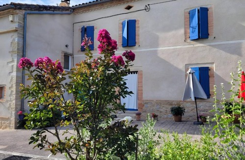 Monclar-de-Quercy Bed & Breakfast | Relais de la Poste Chambres D'hôtes