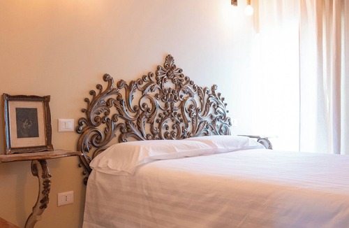 Suzzano House | Relais Monastero
