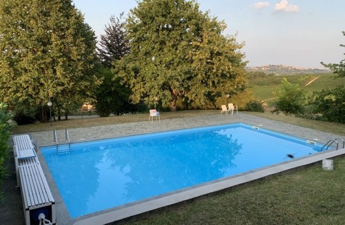 Montegrosso dʼAsti House | Relais Podere Le Gaggie apt. "La Terrazza" Asti Alba Nizza