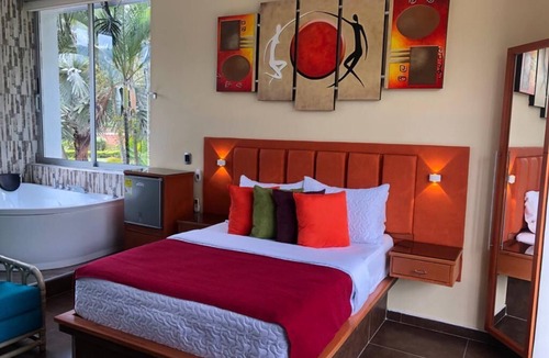 Guasca Hotel | relationship human being nature