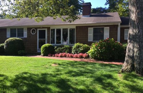Hampton Bays House | Relax and enjoy this private location in Hampton Bays