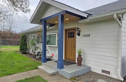 Vancouver House | Relax and enjoy this stylish 3-bedroom, 2-bath retreat sleeps 8!