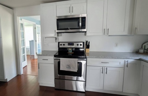 Faribault House | Relax and have fun year round at Casita Rosita on Roberds Lake.