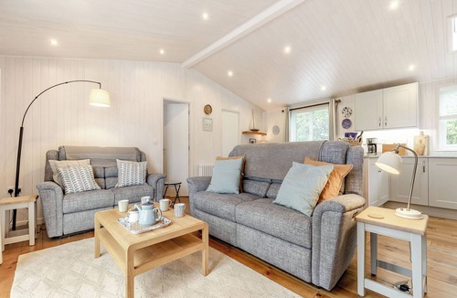 Willington Cottage | Relax and refresh with a stay at Rosemary Lodge.