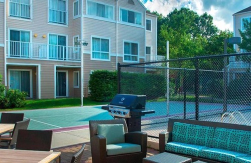 Westborough House | Relax and Unwind! Free Parking, Onsite Swimming Pool, Pet-friendly Property