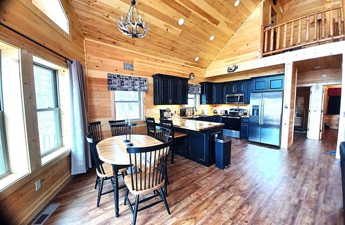 Unaka Cabin | Relax at The Eagle's Glen
