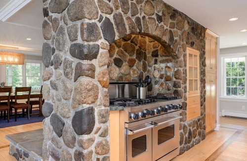 Centerville House | Relax by the Lake: Private Beach & Views