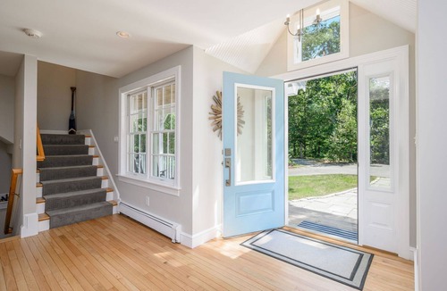 Centerville House | Relax by the Lake: Private Beach & Views