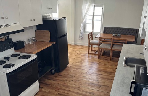 D'Autray Regional County Municipality Cottage | Relax with family and friends in this quiet 1880 cottage.