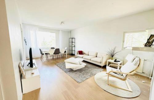 Vantaa Apartment | Relax Convenient Transit Stays -shared apartment