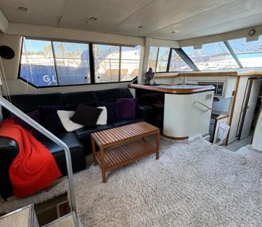 Sant Adria de Besos Boat Rental | Relax