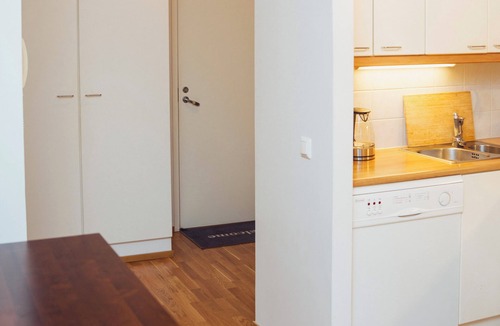 Tammisalo Apartment | Relax & Explore, Sauna, Metro & Malls 3 Mins Away