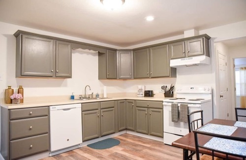Pittsburgh House | Relax & Feel At Home During Your Pittsburgh Stay