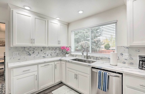 Reno/Tahoe Airport House | Relax Fireside & Play Pool! Home 4 Mi to Dtwn Reno