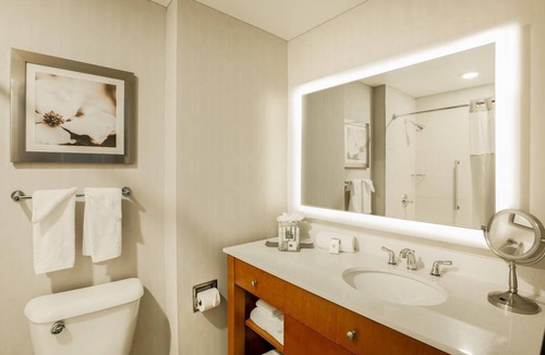 East Point Hotel | Relax in Comfort | Close to ATL Airport -2.2 mi | Pets Allowed + Pool & Shuttle