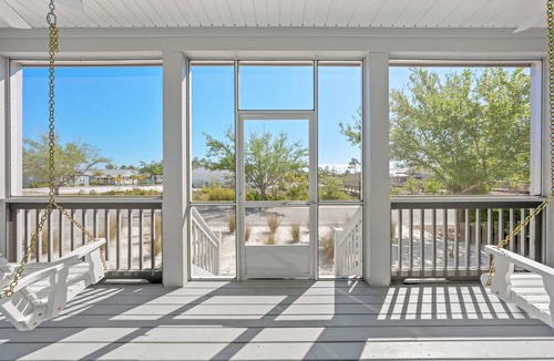 Port St. Joe House | Relax in Style at your Private Pool & Hot Tub w Beach, Food & Drinks Nearby