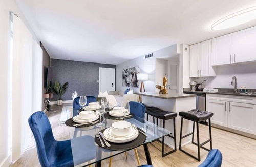 Beach Park Apartment | Relax in Tampa | 2BR with Pool & Fitness Center