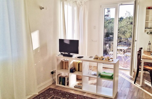 Imperia Apartment | Relax in the olive trees -5km from the center of Imperia -Appartament Corbezzolo