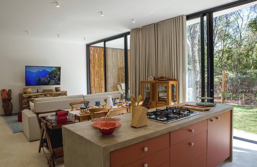 Serra do Cipo House | Relax in this calm and stylish space.