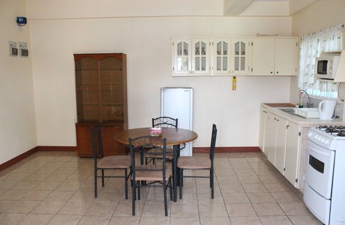 Calliste Hotel | Relax Inn Grenada West Indies