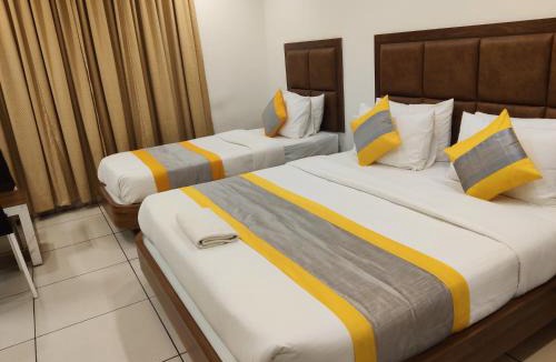 Narasapura Hotel | Relax Inn