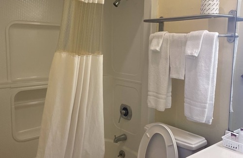 Dilley Hotel | Relax Inn