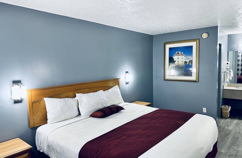 Marshall Hotel | Relax Inn