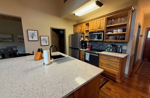 Wedowee House | Relax on tranquil Wedowee