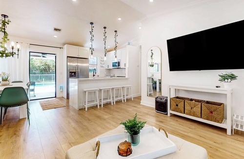 Hunt Club House | Relax Poolside! Family West Palm Beach Gem w/Yard
